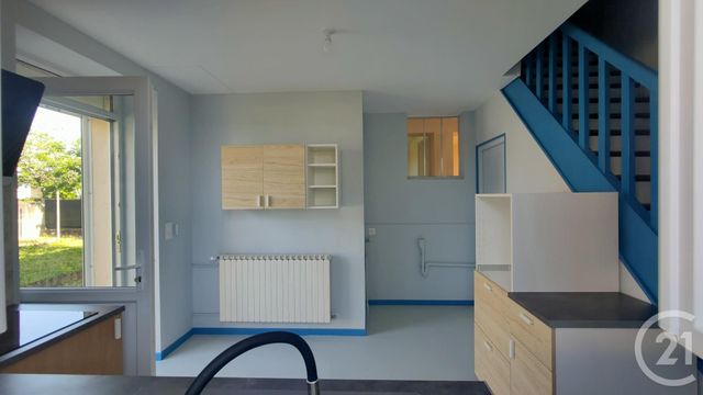 maison à louer - 3 pièces - 90.82 m2 - VARENNES VAUZELLES - 58 - BOURGOGNE - Century 21 Confluences