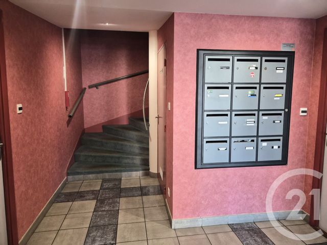 Appartement F3 à vendre - 3 pièces - 65.08 m2 - COULANGES LES NEVERS - 58 - BOURGOGNE - Century 21 Confluences