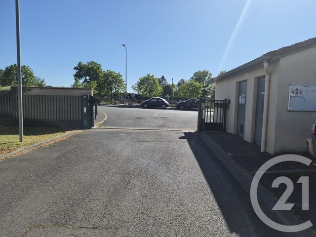 Appartement F3 à vendre - 3 pièces - 65.08 m2 - COULANGES LES NEVERS - 58 - BOURGOGNE - Century 21 Confluences