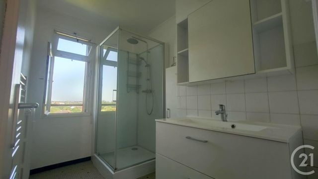 Appartement F4 à louer - 4 pièces - 73.44 m2 - DECIZE - 58 - BOURGOGNE - Century 21 Confluences