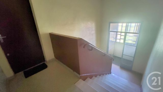 Appartement F4 à louer - 4 pièces - 73.44 m2 - DECIZE - 58 - BOURGOGNE - Century 21 Confluences