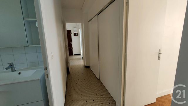 Appartement F4 à louer - 4 pièces - 73.44 m2 - DECIZE - 58 - BOURGOGNE - Century 21 Confluences