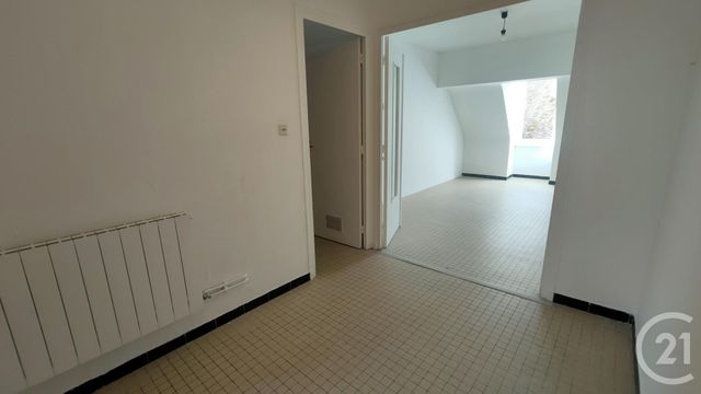Appartement à louer - 2 pièces - 44.69 m2 - NEVERS - 58 - BOURGOGNE - Century 21 Confluences