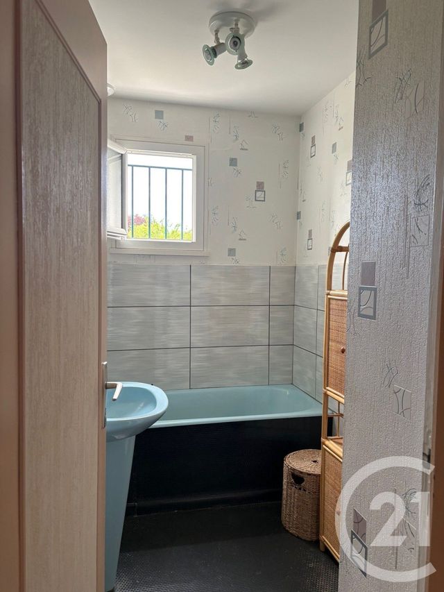 maison à vendre - 3 pièces - 72.0 m2 - SAUVIGNY LES BOIS - 58 - BOURGOGNE - Century 21 Confluences