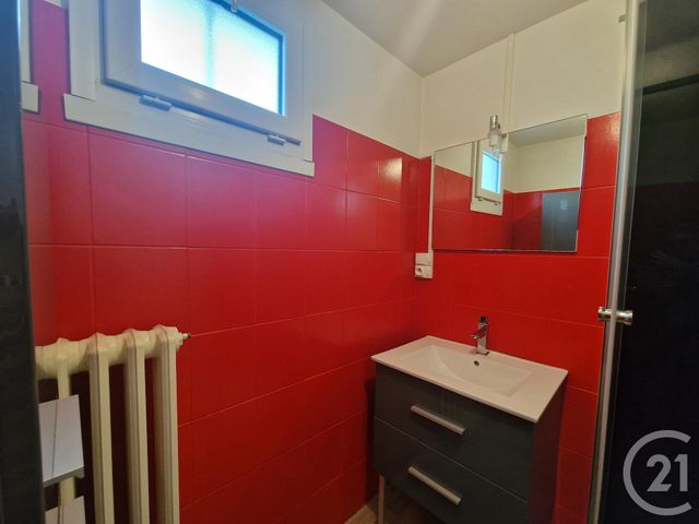 maison à louer - 3 pièces - 48.57 m2 - ST PIERRE LE MOUTIER - 58 - BOURGOGNE - Century 21 Confluences