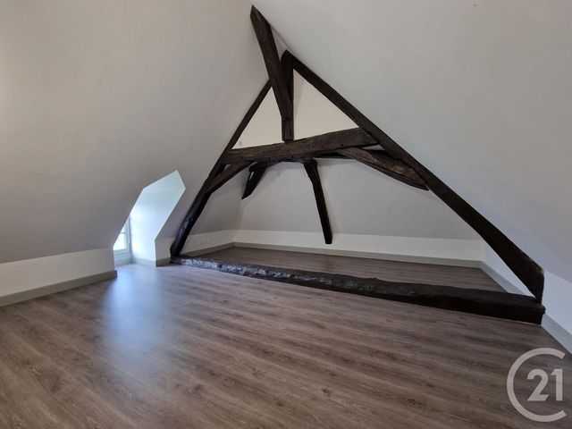Appartement Duplex à louer - 3 pièces - 64.78 m2 - GUERIGNY - 58 - BOURGOGNE - Century 21 Confluences