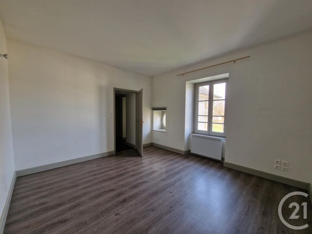Appartement Duplex à louer - 3 pièces - 64.78 m2 - GUERIGNY - 58 - BOURGOGNE - Century 21 Confluences