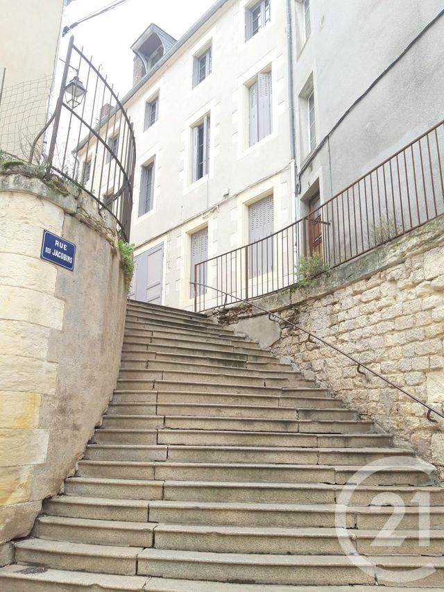 Appartement F1 à louer - 1 pièce - 30.67 m2 - NEVERS - 58 - BOURGOGNE - Century 21 Confluences