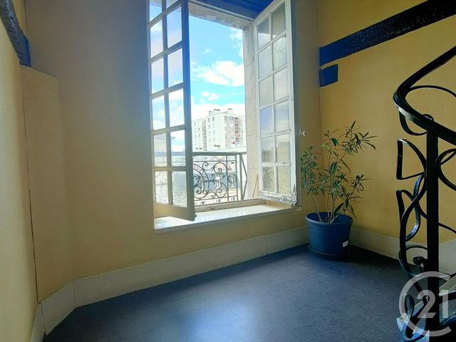 Appartement à louer - 3 pièces - 60.23 m2 - NEVERS - 58 - BOURGOGNE - Century 21 Confluences