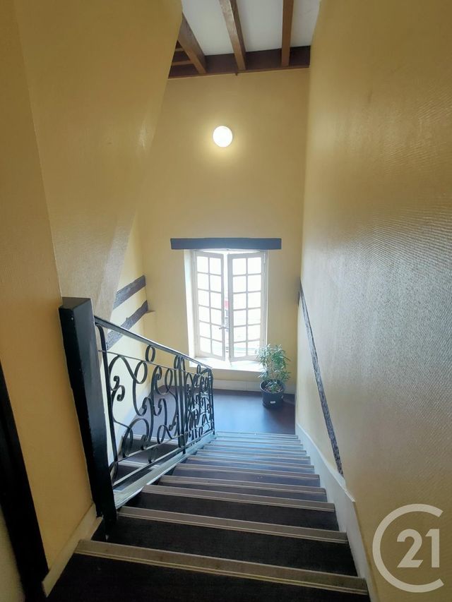 Appartement à louer - 3 pièces - 60.23 m2 - NEVERS - 58 - BOURGOGNE - Century 21 Confluences