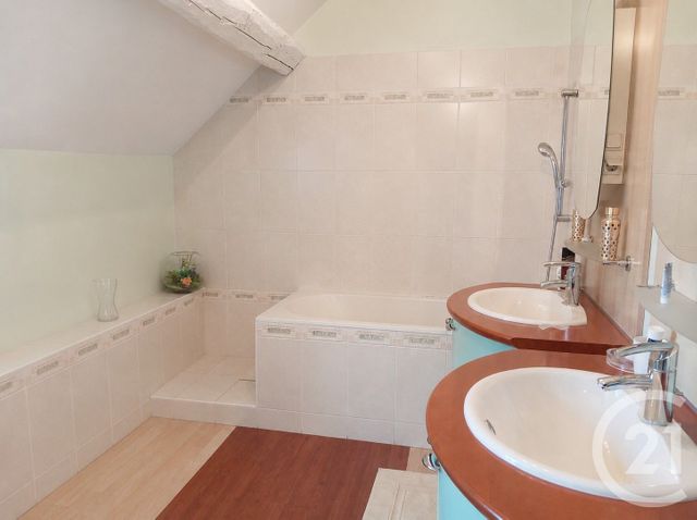 maison à vendre - 9 pièces - 233.39 m2 - TORTERON - 18 - CENTRE - Century 21 Confluences
