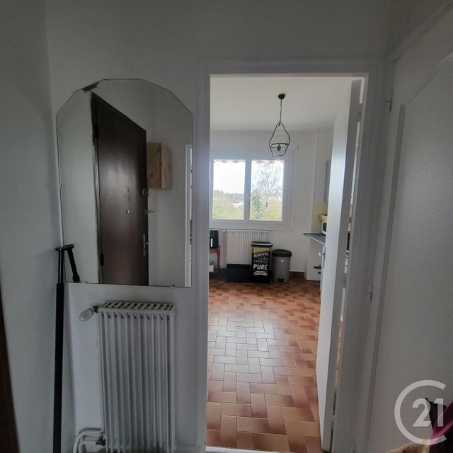 Appartement à louer - 3 pièces - 63.68 m2 - DECIZE - 58 - BOURGOGNE - Century 21 Confluences