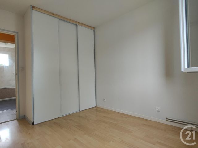 maison à louer - 4 pièces - 73.31 m2 - SAUVIGNY LES BOIS - 58 - BOURGOGNE - Century 21 Confluences