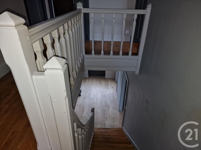 maison à louer - 6 pièces - 150.74 m2 - LE VEURDRE - 03 - AUVERGNE - Century 21 Confluences