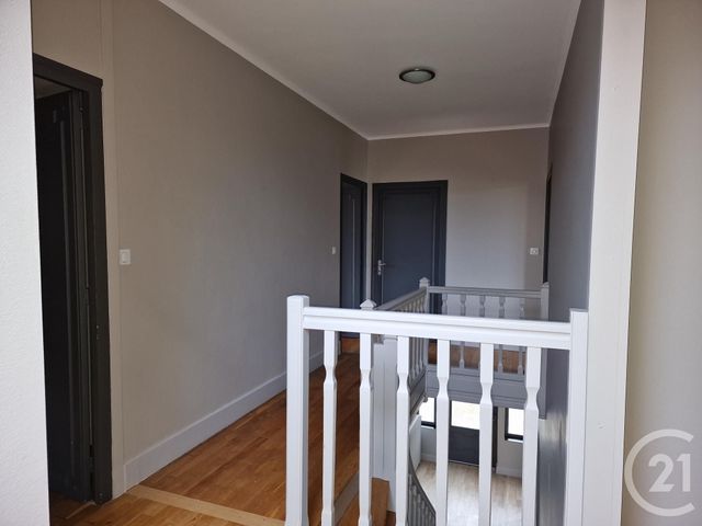 maison à louer - 6 pièces - 150.74 m2 - LE VEURDRE - 03 - AUVERGNE - Century 21 Confluences