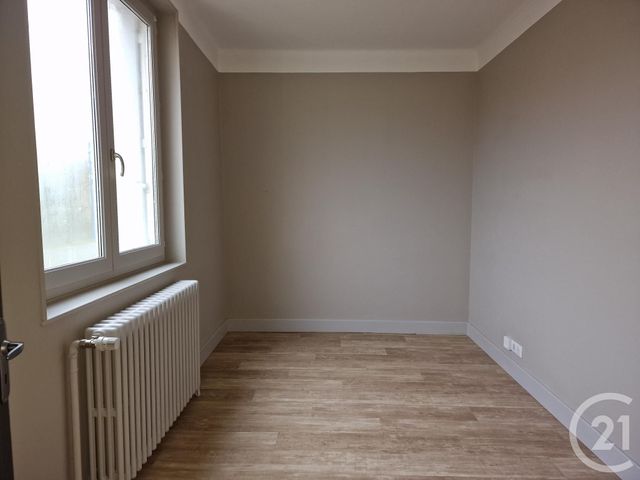 maison à louer - 6 pièces - 150.74 m2 - LE VEURDRE - 03 - AUVERGNE - Century 21 Confluences