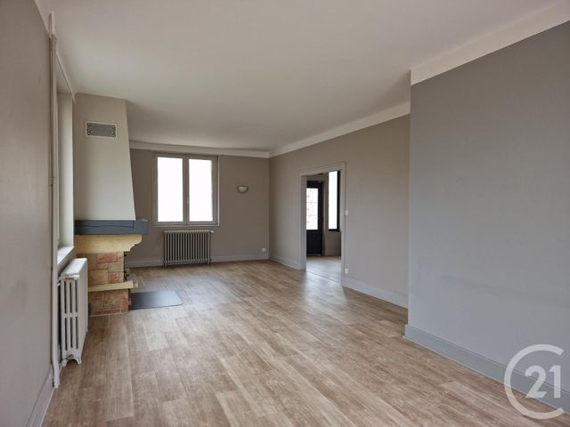 maison à louer - 6 pièces - 150.74 m2 - LE VEURDRE - 03 - AUVERGNE - Century 21 Confluences