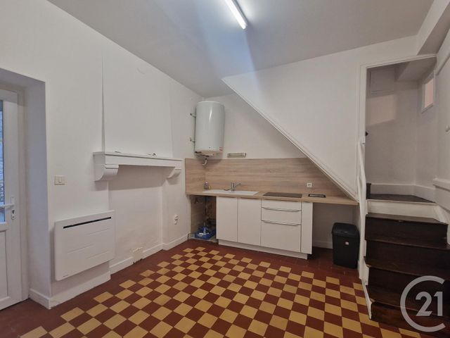 maison à louer - 4 pièces - 96.86 m2 - ST PARIZE LE CHATEL - 58 - BOURGOGNE - Century 21 Confluences