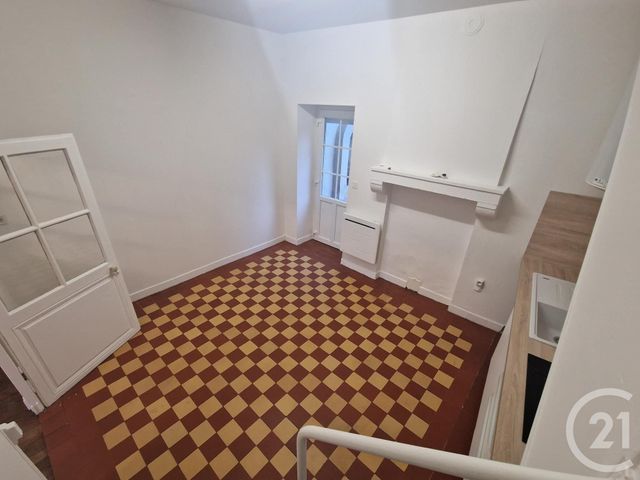maison à louer - 4 pièces - 96.86 m2 - ST PARIZE LE CHATEL - 58 - BOURGOGNE - Century 21 Confluences