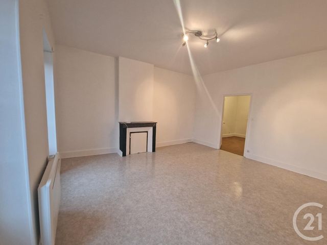 maison à louer - 4 pièces - 96.86 m2 - ST PARIZE LE CHATEL - 58 - BOURGOGNE - Century 21 Confluences