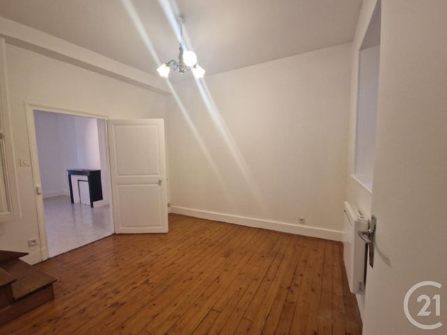 maison à louer - 4 pièces - 96.86 m2 - ST PARIZE LE CHATEL - 58 - BOURGOGNE - Century 21 Confluences