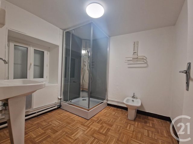 maison à louer - 4 pièces - 96.86 m2 - ST PARIZE LE CHATEL - 58 - BOURGOGNE - Century 21 Confluences