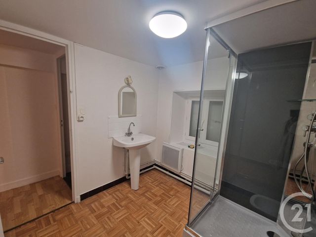 maison à louer - 4 pièces - 96.86 m2 - ST PARIZE LE CHATEL - 58 - BOURGOGNE - Century 21 Confluences