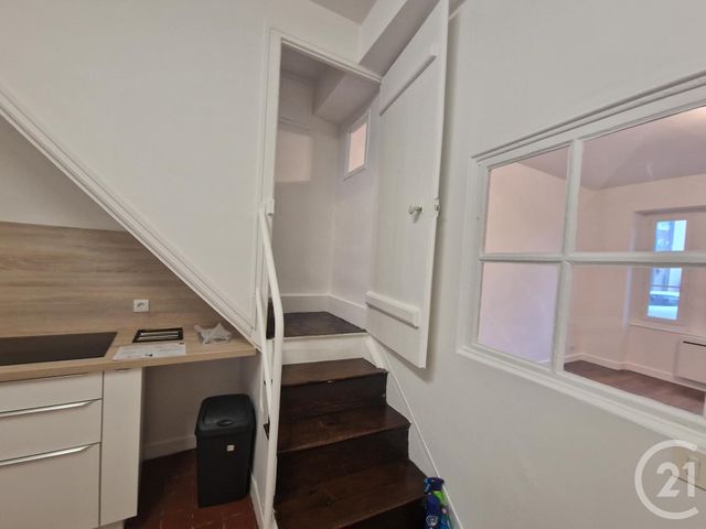 maison à louer - 4 pièces - 96.86 m2 - ST PARIZE LE CHATEL - 58 - BOURGOGNE - Century 21 Confluences