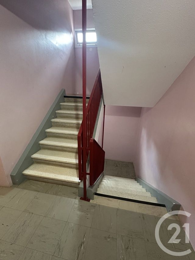 Appartement F3 à louer - 3 pièces - 73.27 m2 - CERCY LA TOUR - 58 - BOURGOGNE - Century 21 Confluences