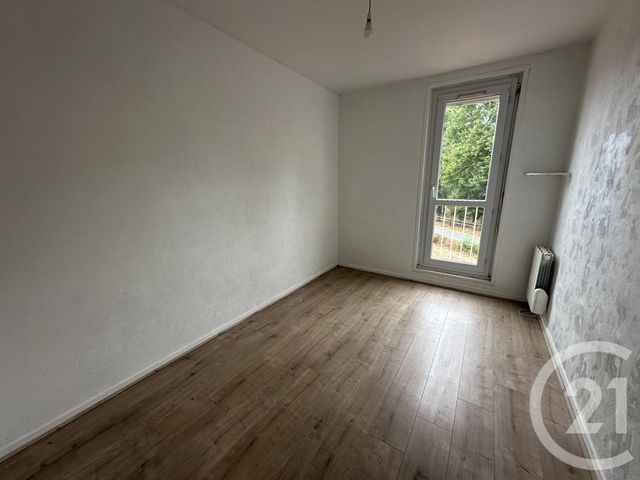 Appartement F3 à louer - 3 pièces - 73.27 m2 - CERCY LA TOUR - 58 - BOURGOGNE - Century 21 Confluences