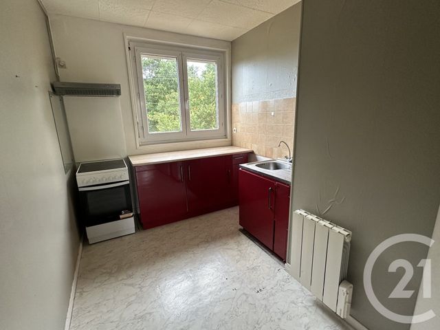 Appartement F3 à louer - 3 pièces - 73.27 m2 - CERCY LA TOUR - 58 - BOURGOGNE - Century 21 Confluences