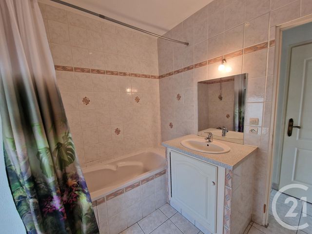 Appartement F3 à louer - 3 pièces - 58.9 m2 - NEVERS - 58 - BOURGOGNE - Century 21 Confluences