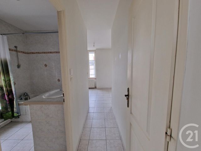 Appartement F3 à louer - 3 pièces - 58.9 m2 - NEVERS - 58 - BOURGOGNE - Century 21 Confluences