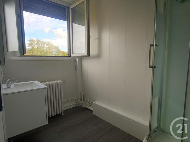 Appartement F4 à louer - 4 pièces - 101.64 m2 - VARENNES VAUZELLES - 58 - BOURGOGNE - Century 21 Confluences