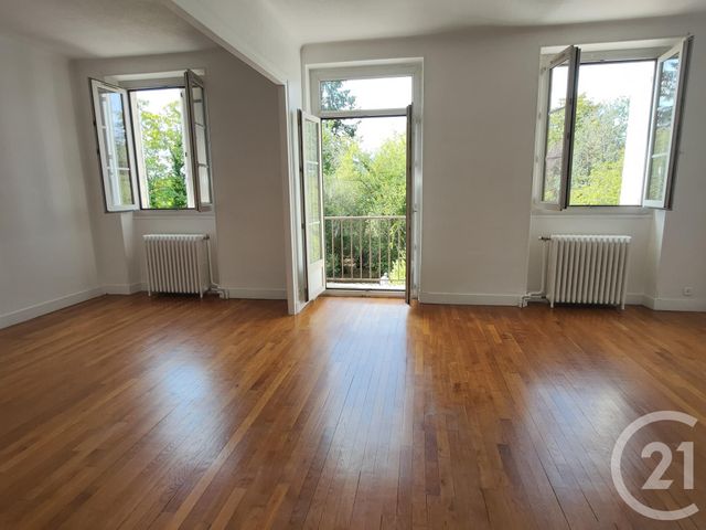 Appartement F4 à louer - 4 pièces - 101.64 m2 - VARENNES VAUZELLES - 58 - BOURGOGNE - Century 21 Confluences