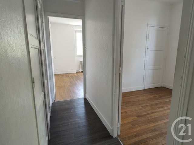 Appartement F4 à louer - 4 pièces - 101.64 m2 - VARENNES VAUZELLES - 58 - BOURGOGNE - Century 21 Confluences