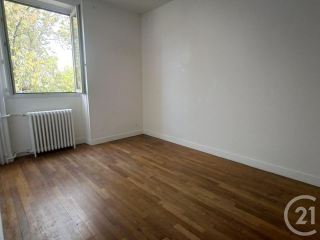 Appartement F4 à louer - 4 pièces - 101.64 m2 - VARENNES VAUZELLES - 58 - BOURGOGNE - Century 21 Confluences