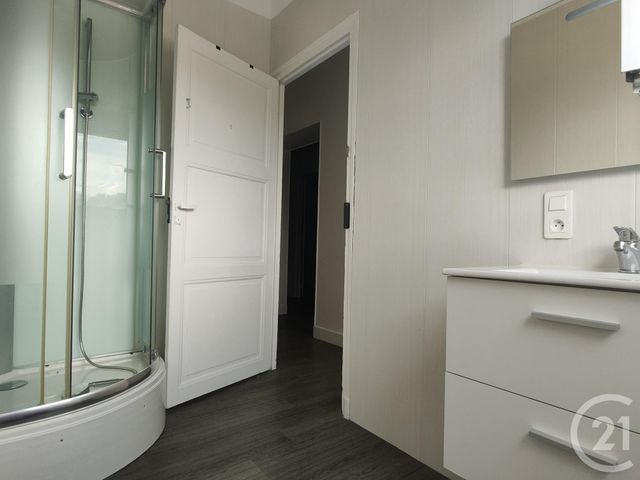 Appartement F4 à louer - 4 pièces - 101.64 m2 - VARENNES VAUZELLES - 58 - BOURGOGNE - Century 21 Confluences