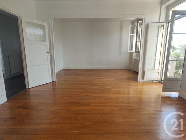 Appartement F4 à louer - 4 pièces - 101.64 m2 - VARENNES VAUZELLES - 58 - BOURGOGNE - Century 21 Confluences