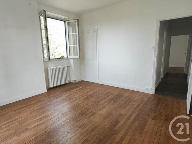 Appartement F4 à louer - 4 pièces - 101.64 m2 - VARENNES VAUZELLES - 58 - BOURGOGNE - Century 21 Confluences