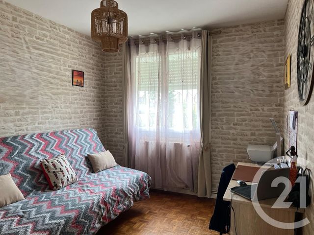 Appartement T4 à vendre - 4 pièces - 71.35 m2 - NEVERS - 58 - BOURGOGNE - Century 21 Confluences