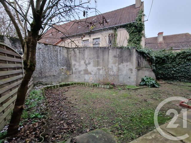 maison à louer - 5 pièces - 99.58 m2 - LE VEURDRE - 03 - AUVERGNE - Century 21 Confluences