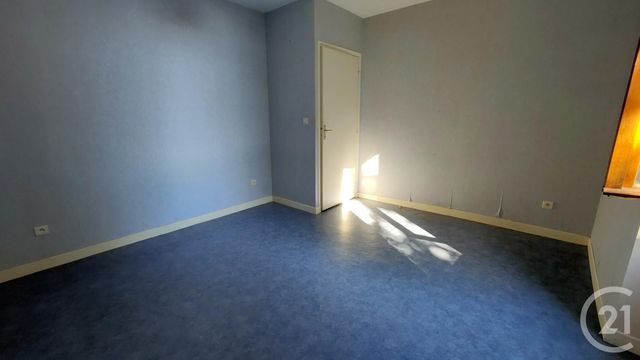Appartement à louer - 3 pièces - 64.63 m2 - FLEURY SUR LOIRE - 58 - BOURGOGNE - Century 21 Confluences