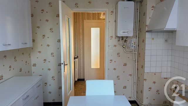Appartement F4 à vendre - 4 pièces - 68.0 m2 - VARENNES VAUZELLES - 58 - BOURGOGNE - Century 21 Confluences