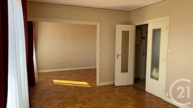 Appartement F4 à vendre - 4 pièces - 68.0 m2 - VARENNES VAUZELLES - 58 - BOURGOGNE - Century 21 Confluences