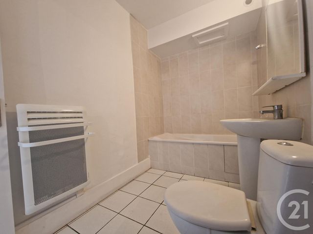 Appartement F2 à louer - 2 pièces - 34.8 m2 - GUERIGNY - 58 - BOURGOGNE - Century 21 Confluences