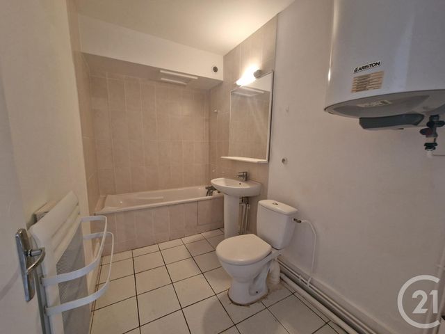 Appartement F2 à louer - 2 pièces - 34.8 m2 - GUERIGNY - 58 - BOURGOGNE - Century 21 Confluences