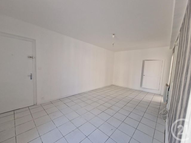 Appartement F2 à louer - 2 pièces - 34.8 m2 - GUERIGNY - 58 - BOURGOGNE - Century 21 Confluences