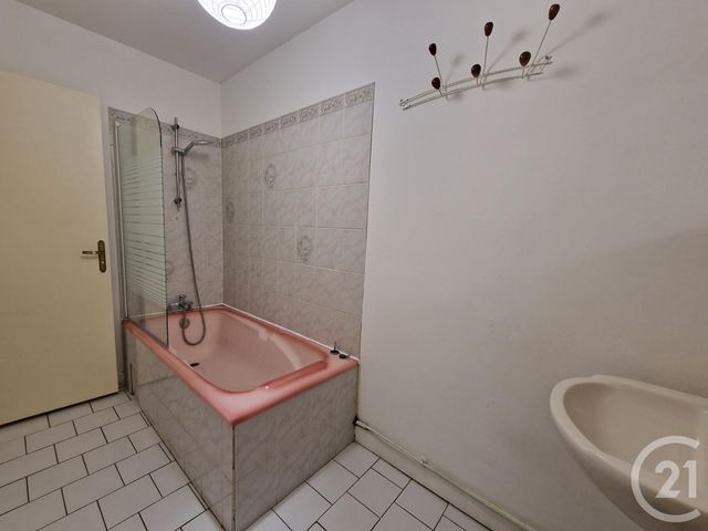 maison à louer - 3 pièces - 76.9 m2 - FOURCHAMBAULT - 58 - BOURGOGNE - Century 21 Confluences
